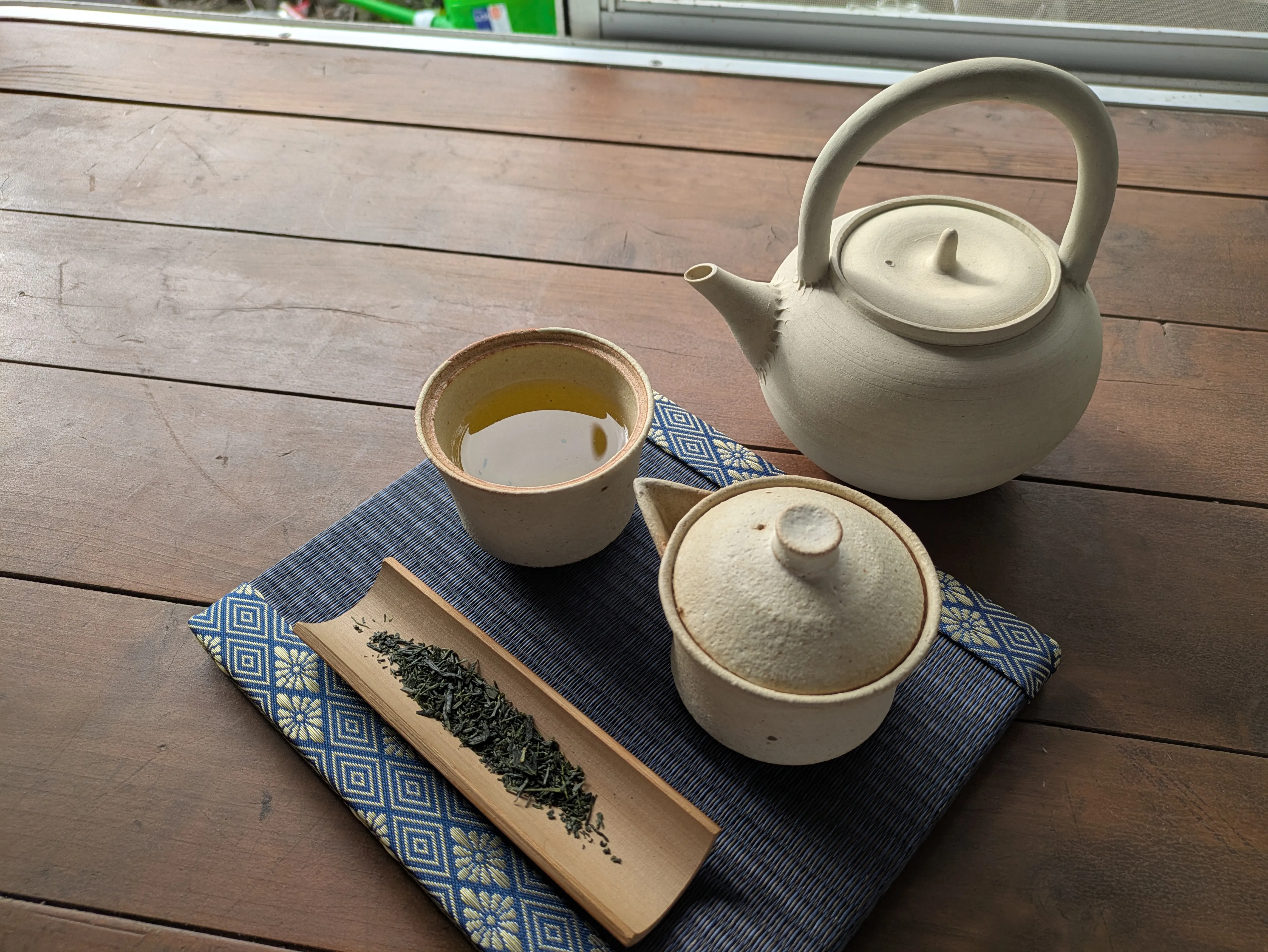 並べられた茶器